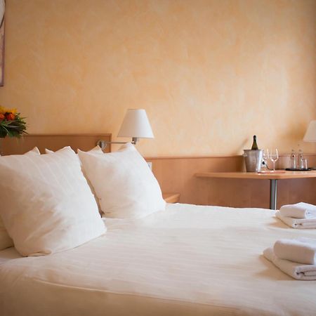 Hotel Bremerhof Kaiserslautern Room photo